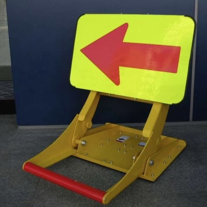 Области, где транспортные средства движутся на низких скоростях Транспортная барьерная часть Заменяемая конструкция, обеспечивающая легкое техническое обслуживание безопасности движения